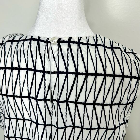 Banana Republic Geometric Sleeveless Top XS Womens Fringe Blue White Blouse Boho - Picture 5 of 7